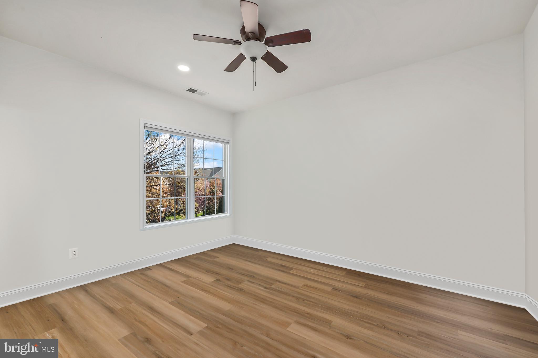 LOUDOUN VALLEY ESTATES 2 - Residential