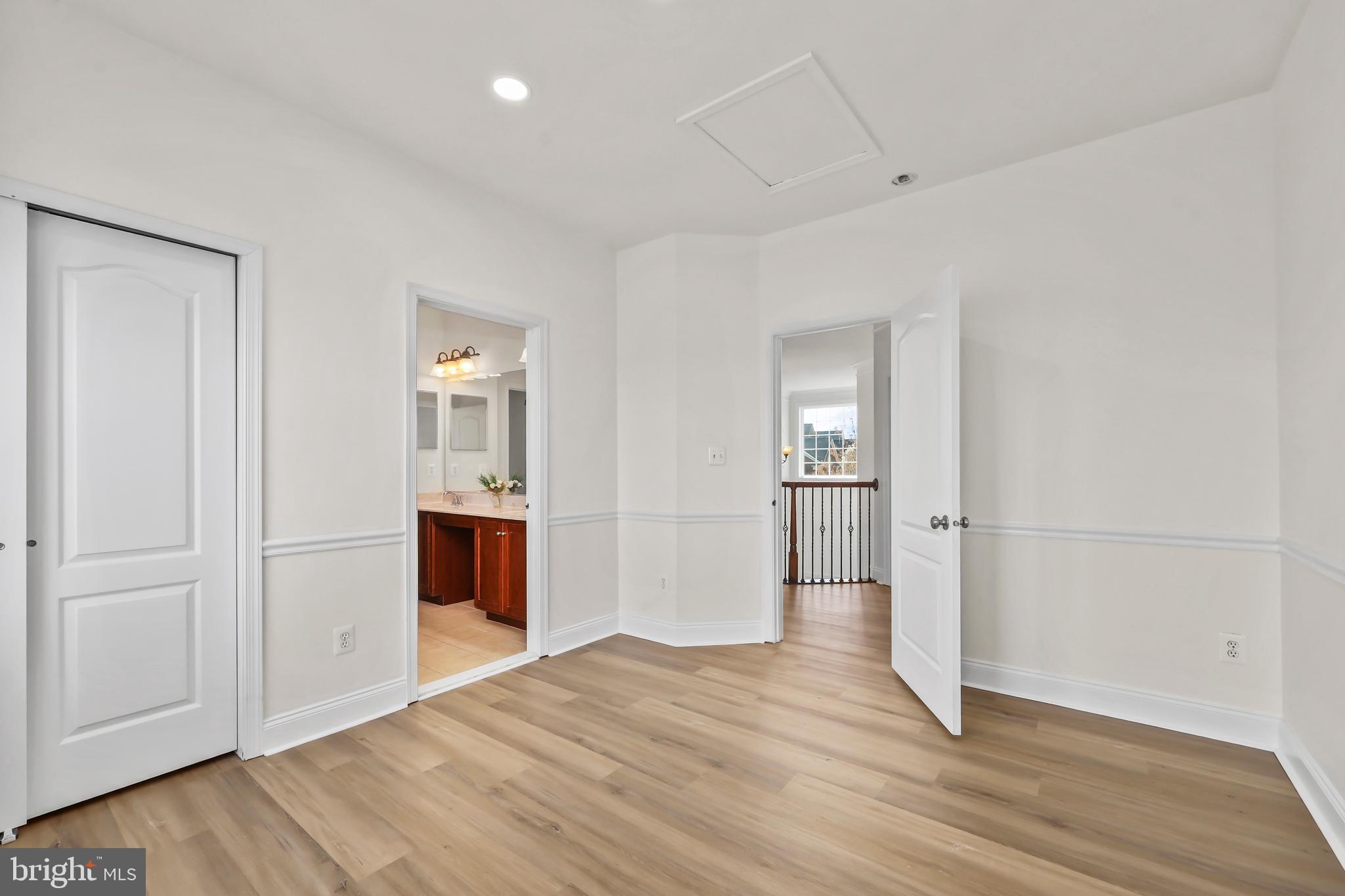 LOUDOUN VALLEY ESTATES 2 - Residential