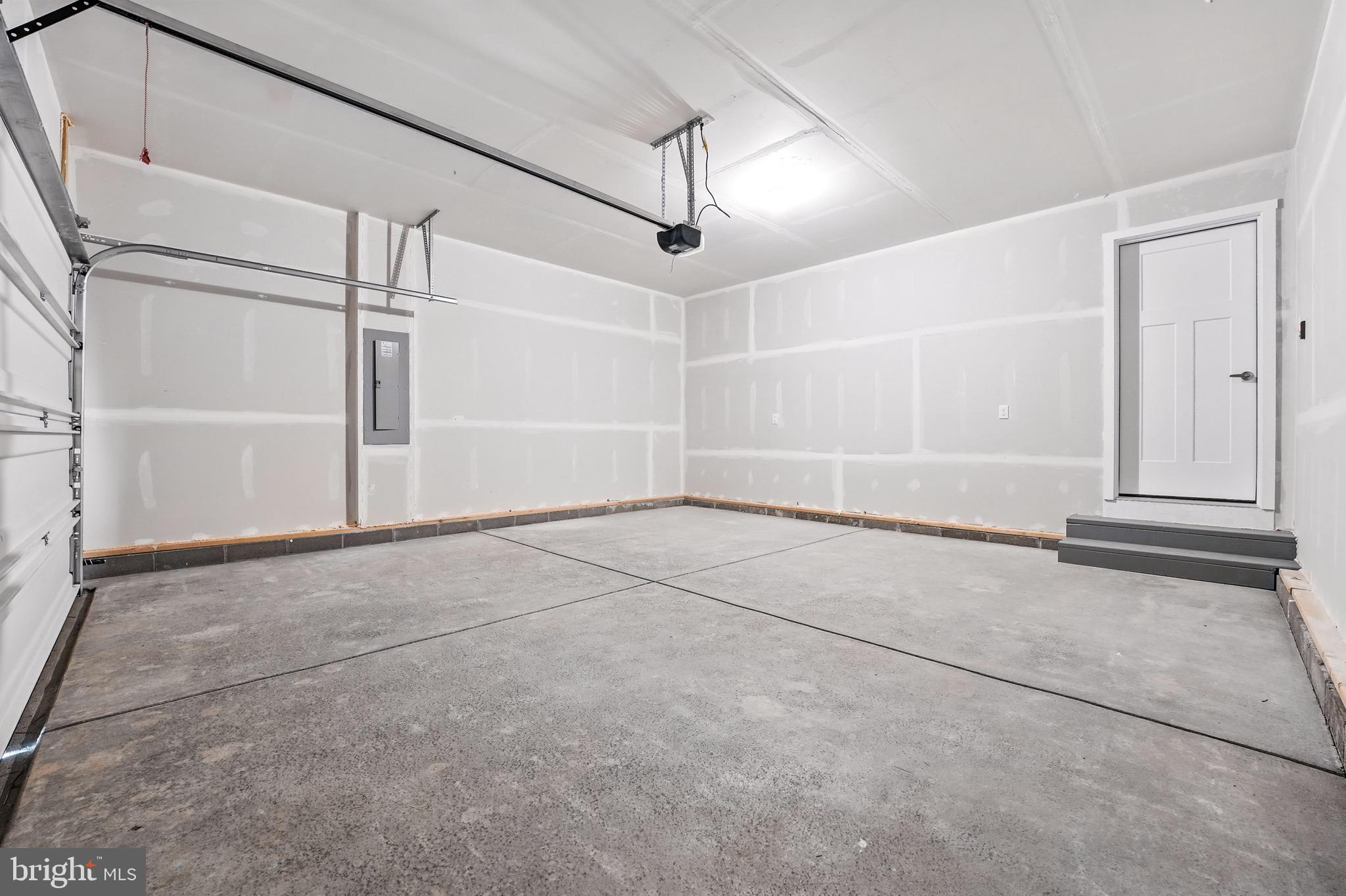 TROVINGER MILL ESTATES - Residential