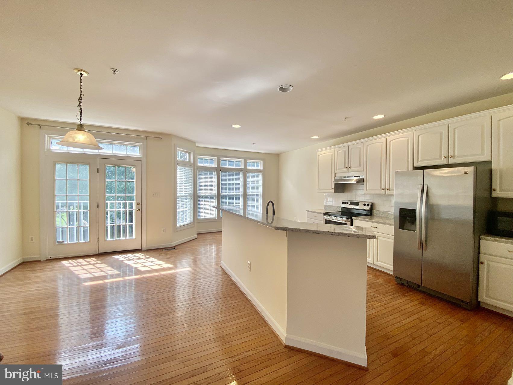 KINGSVIEW VILLAGE - Residential Lease