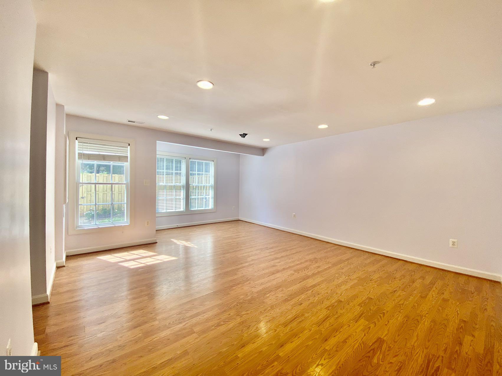 KINGSVIEW VILLAGE - Residential Lease