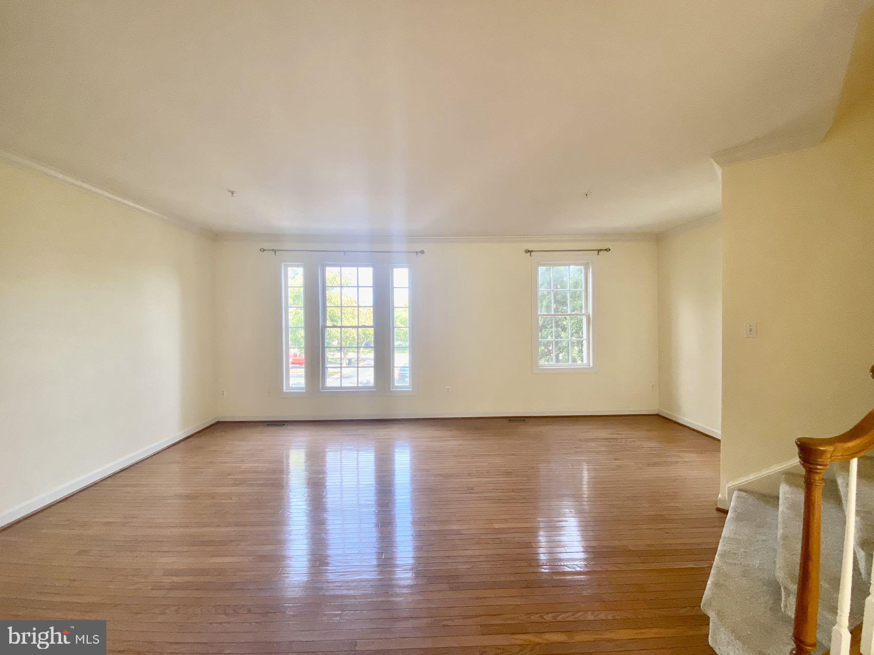 KINGSVIEW VILLAGE - Residential Lease