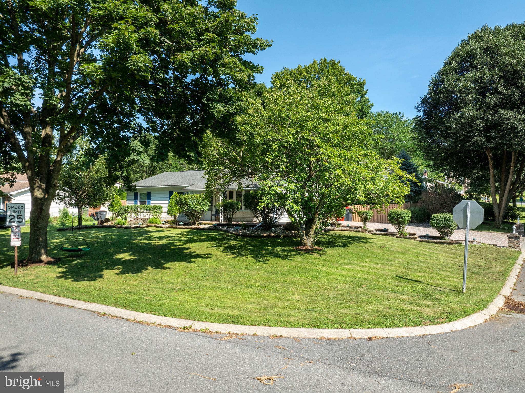 120 CREEKSIDE DRIVE