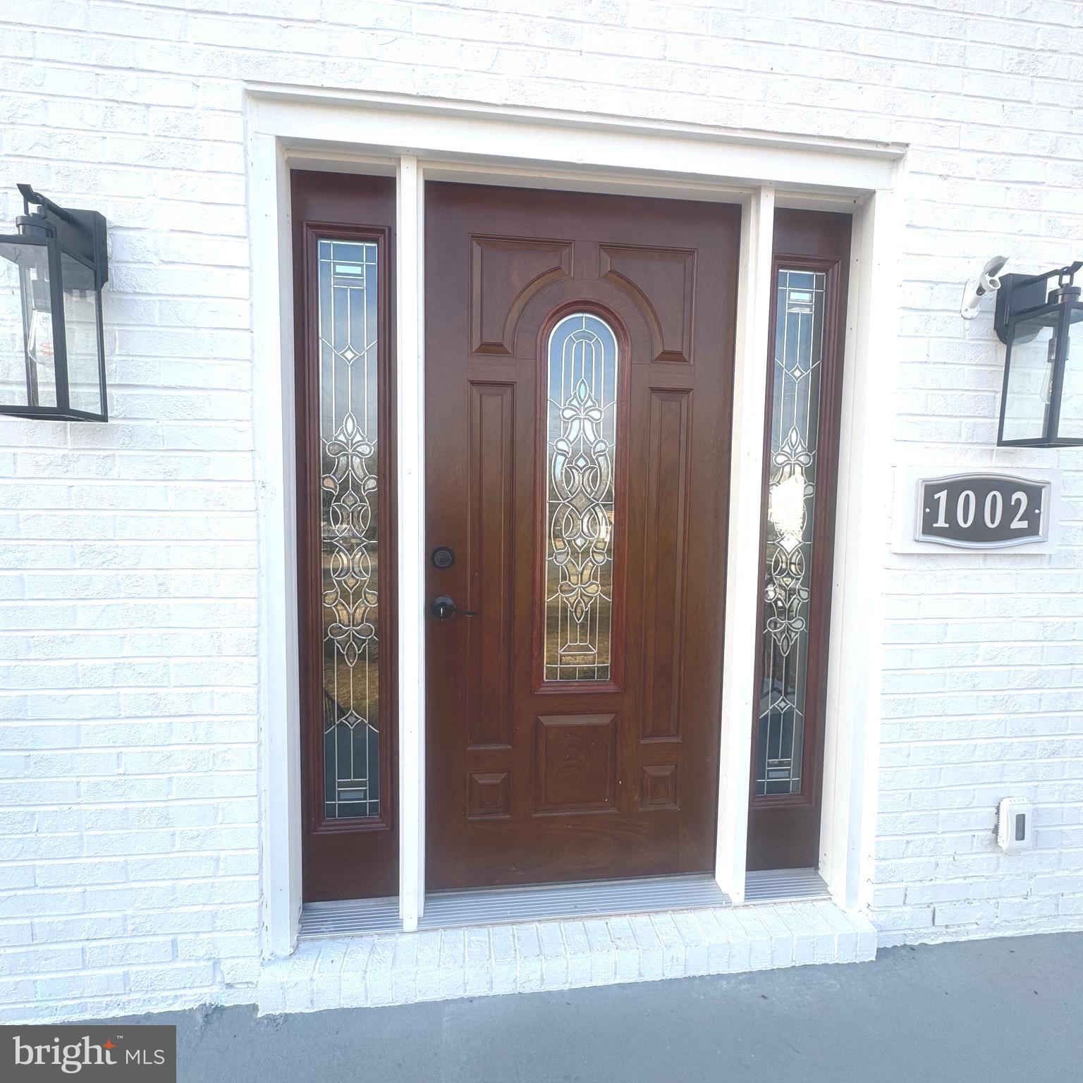 1002 POTOMAC DRIVE