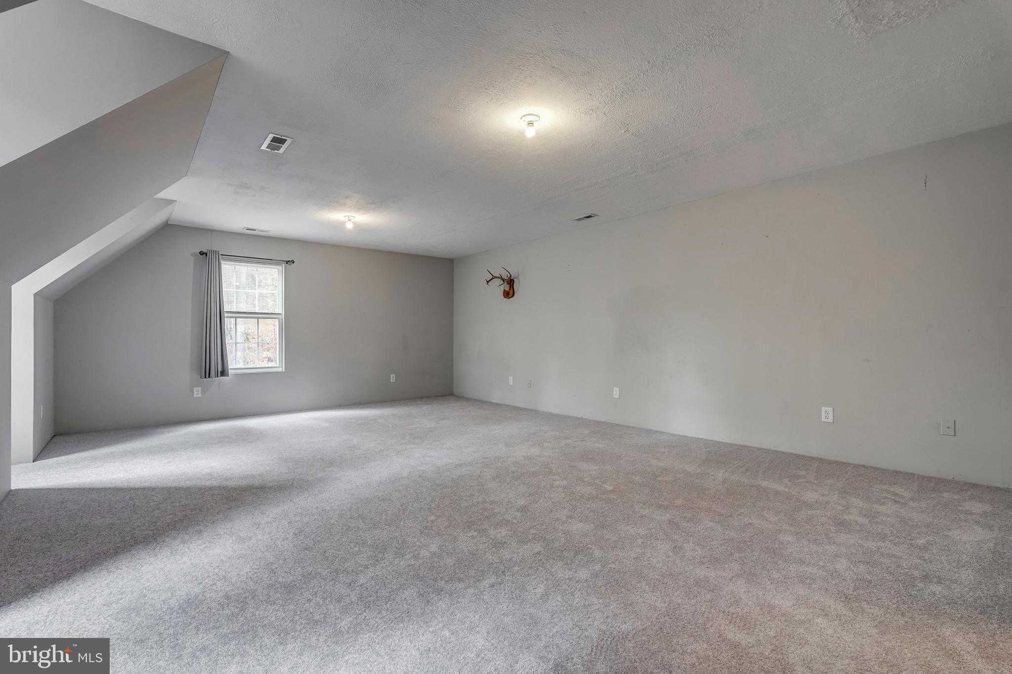 MOUNTAIN VIEW ESTATES - Residential