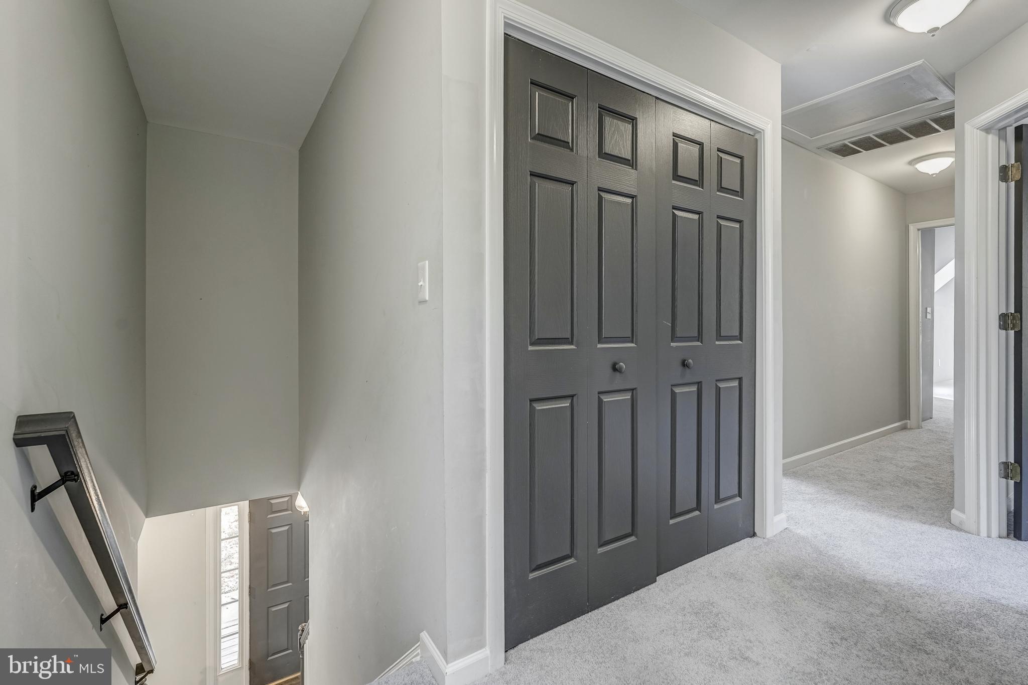 MOUNTAIN VIEW ESTATES - Residential