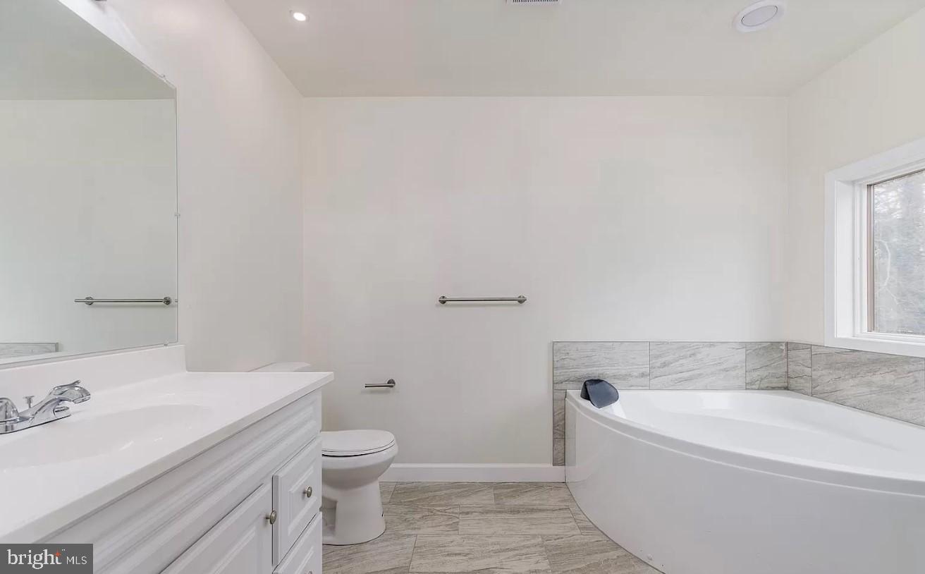 WHITE PINE ACRES - Residential