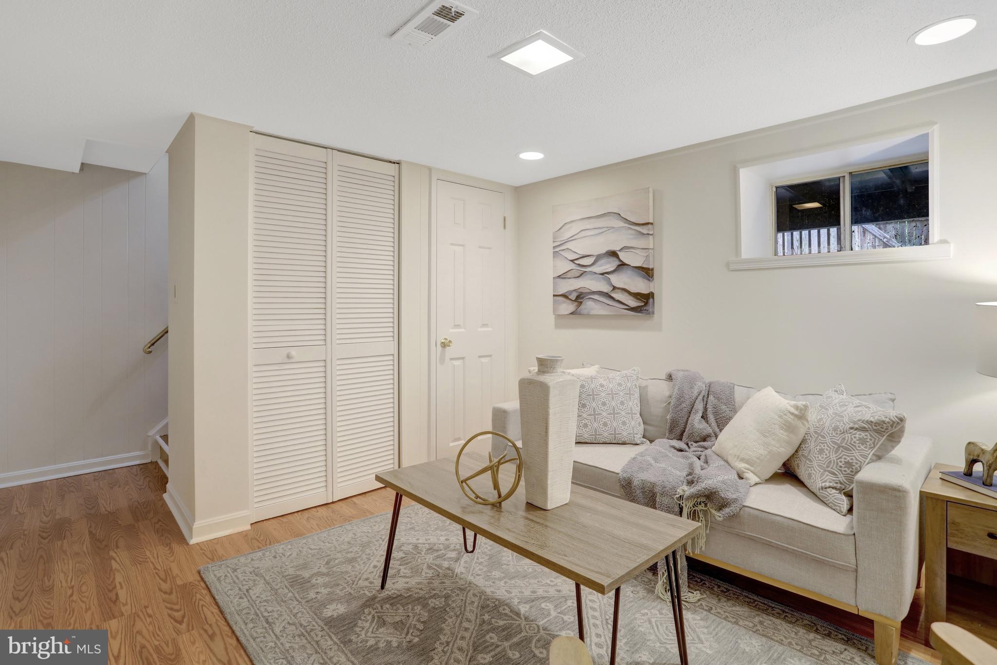 FAIRLINGTON VILLAGES - Residential