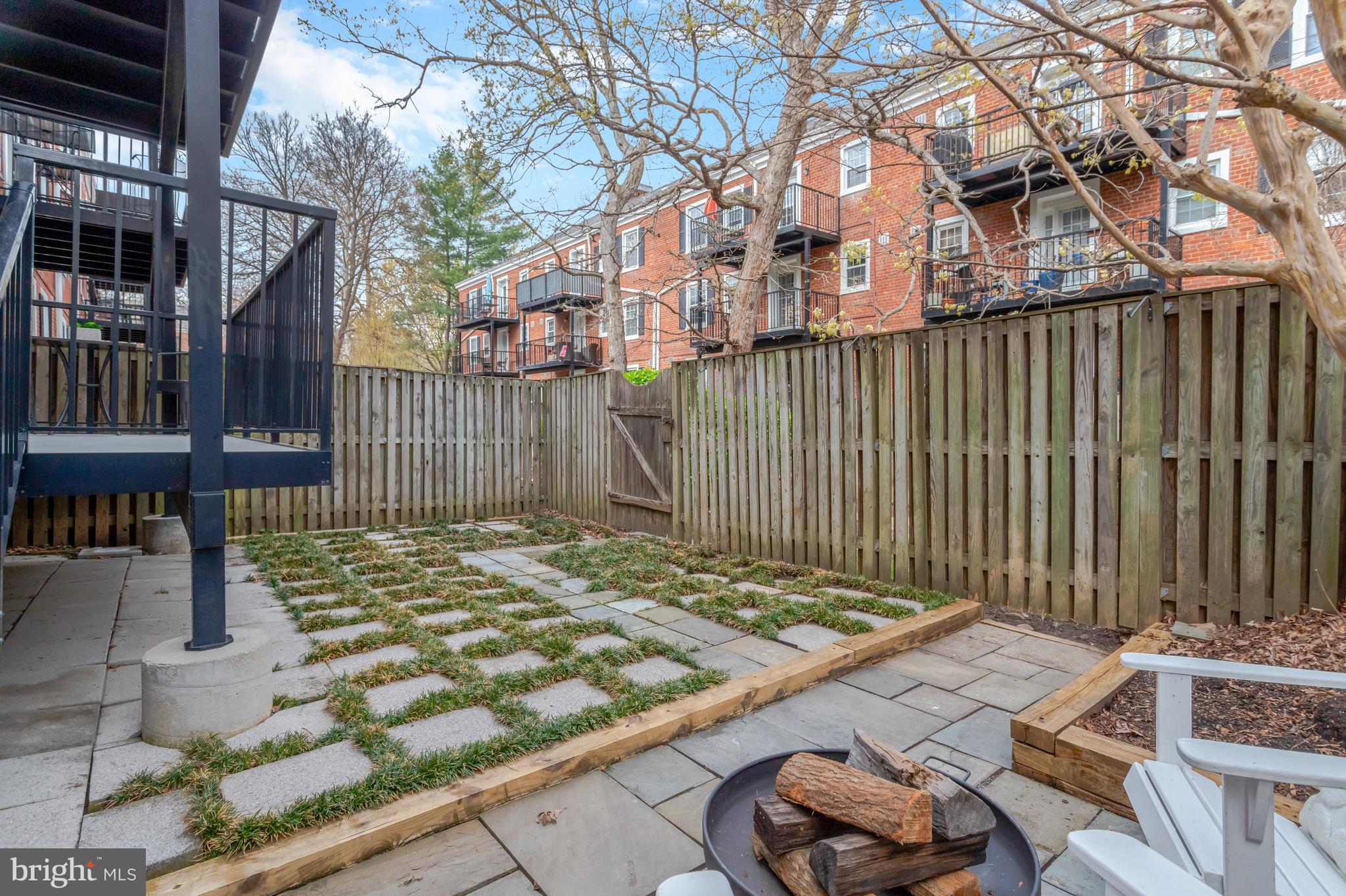 FAIRLINGTON VILLAGES - Residential