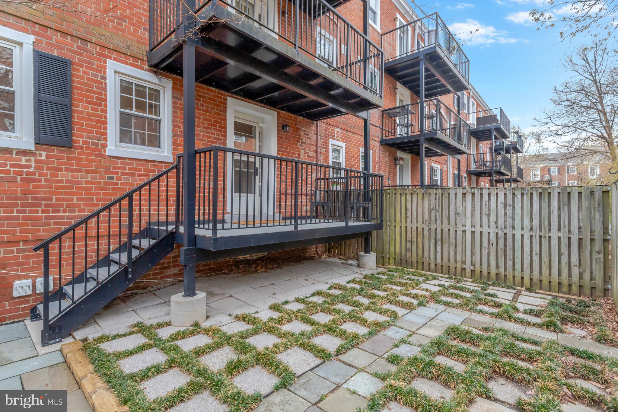 FAIRLINGTON VILLAGES - Residential