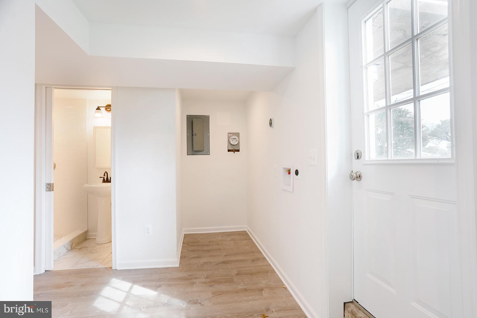 RIDGELEIGH - Residential Lease