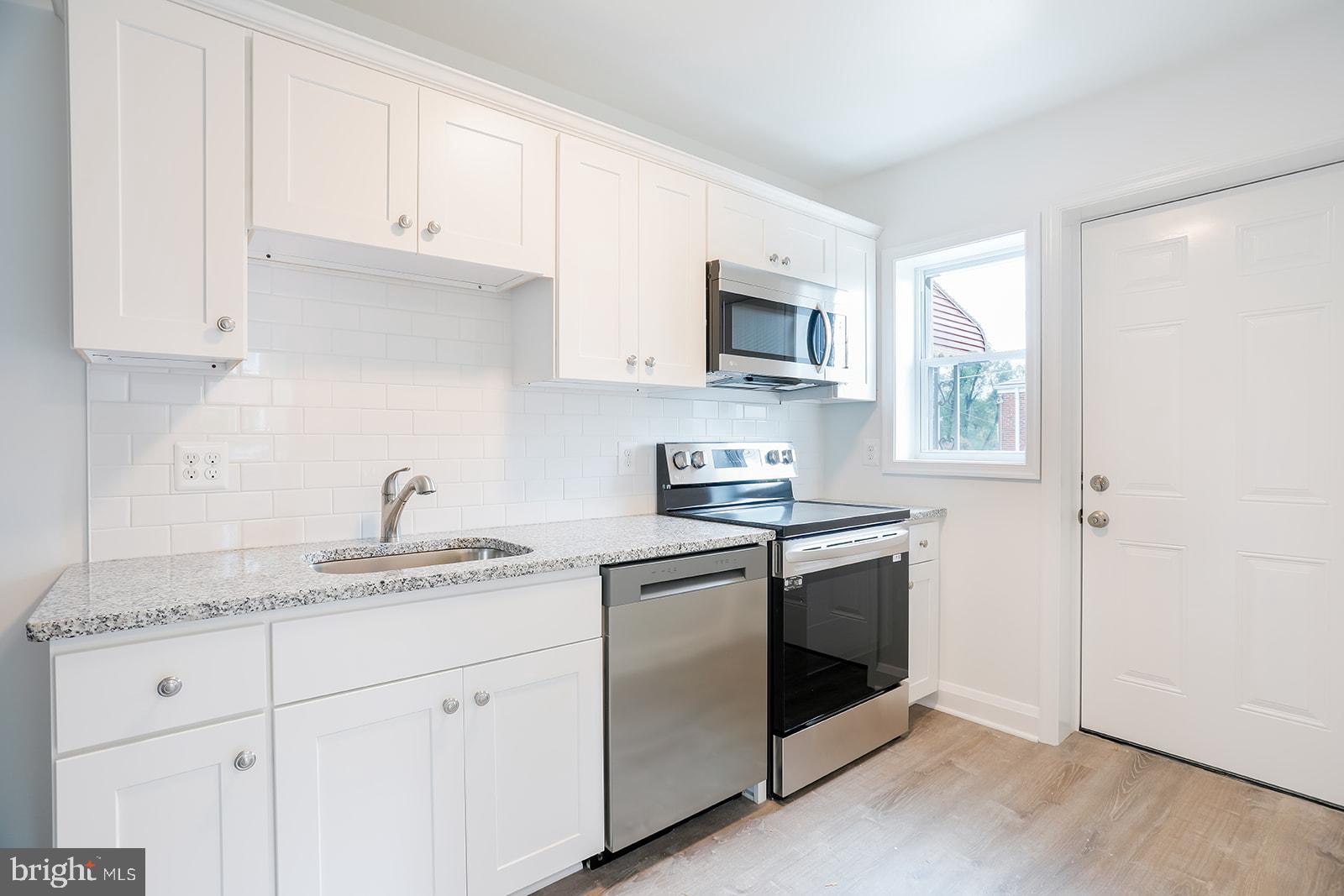 RIDGELEIGH - Residential Lease