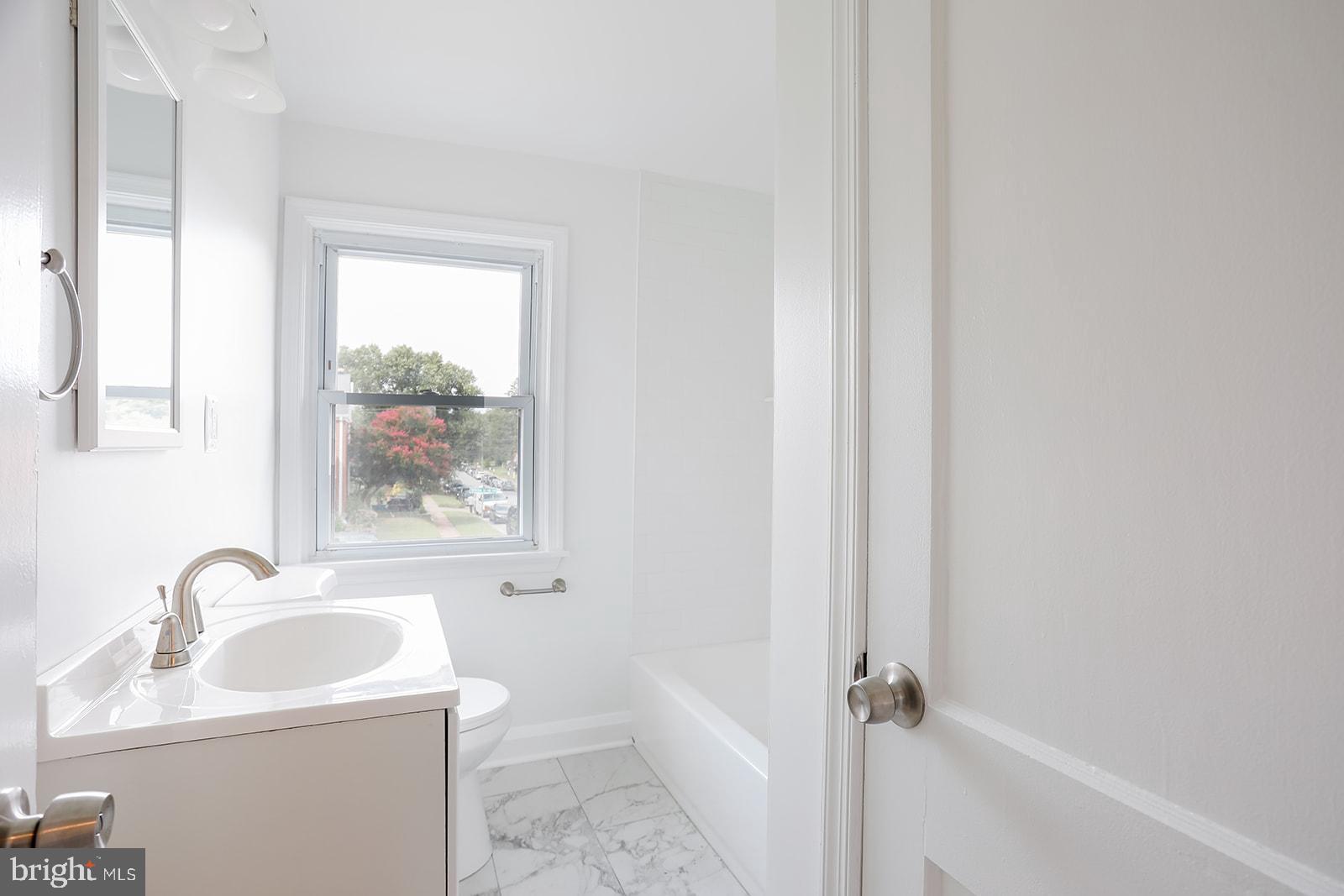 RIDGELEIGH - Residential Lease