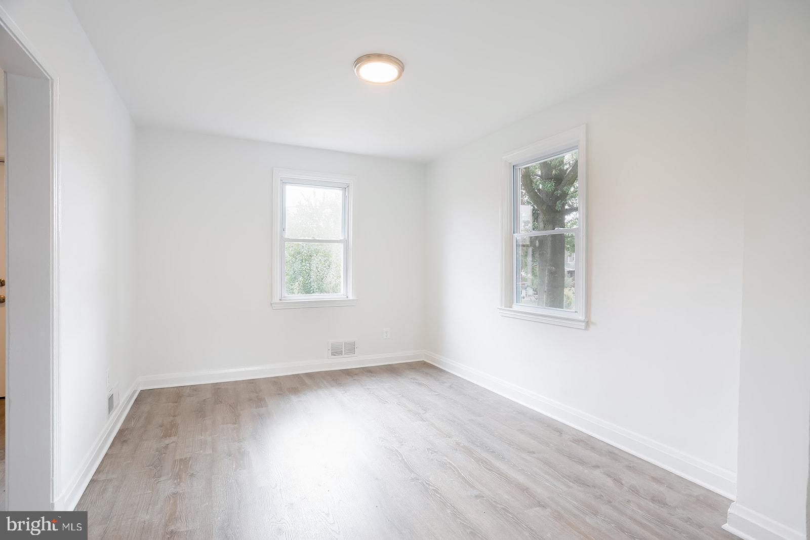 RIDGELEIGH - Residential Lease