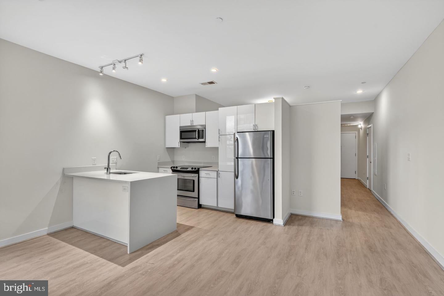 3825 GEORGIA AVENUE NW 402