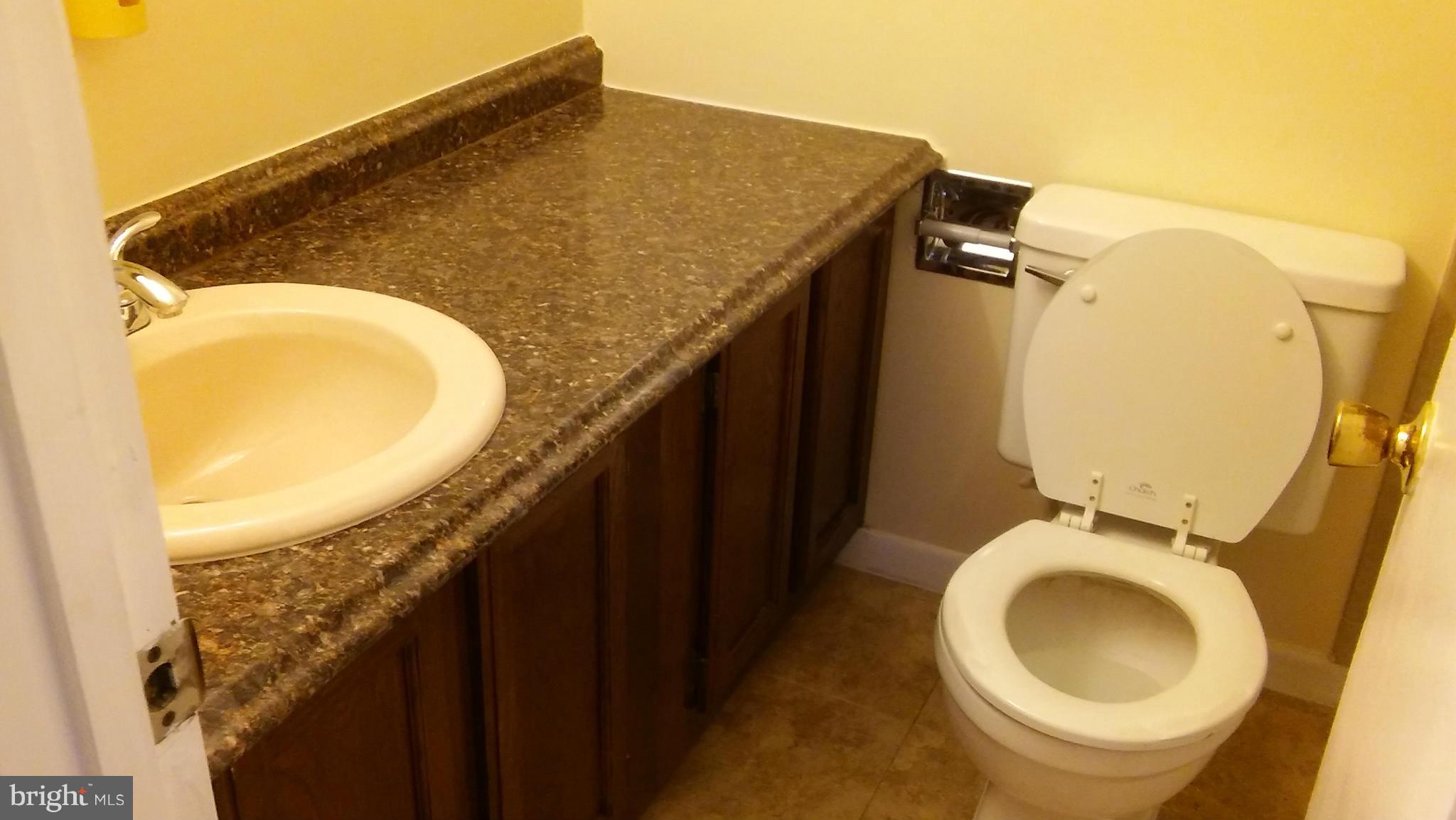 NEWPORT ESTATES - Residential Lease