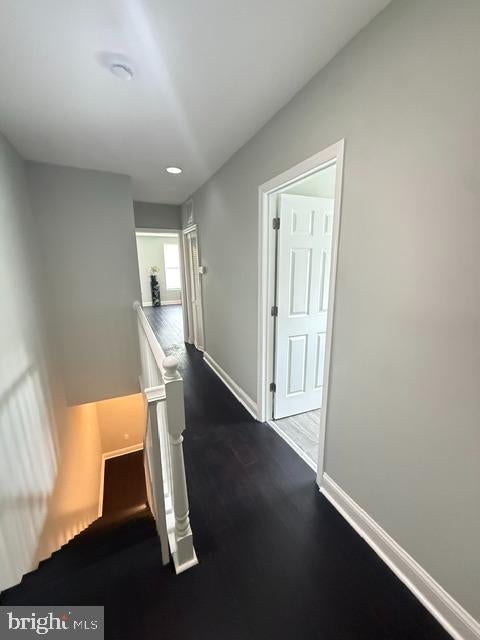 1046 W LOMBARD STREET