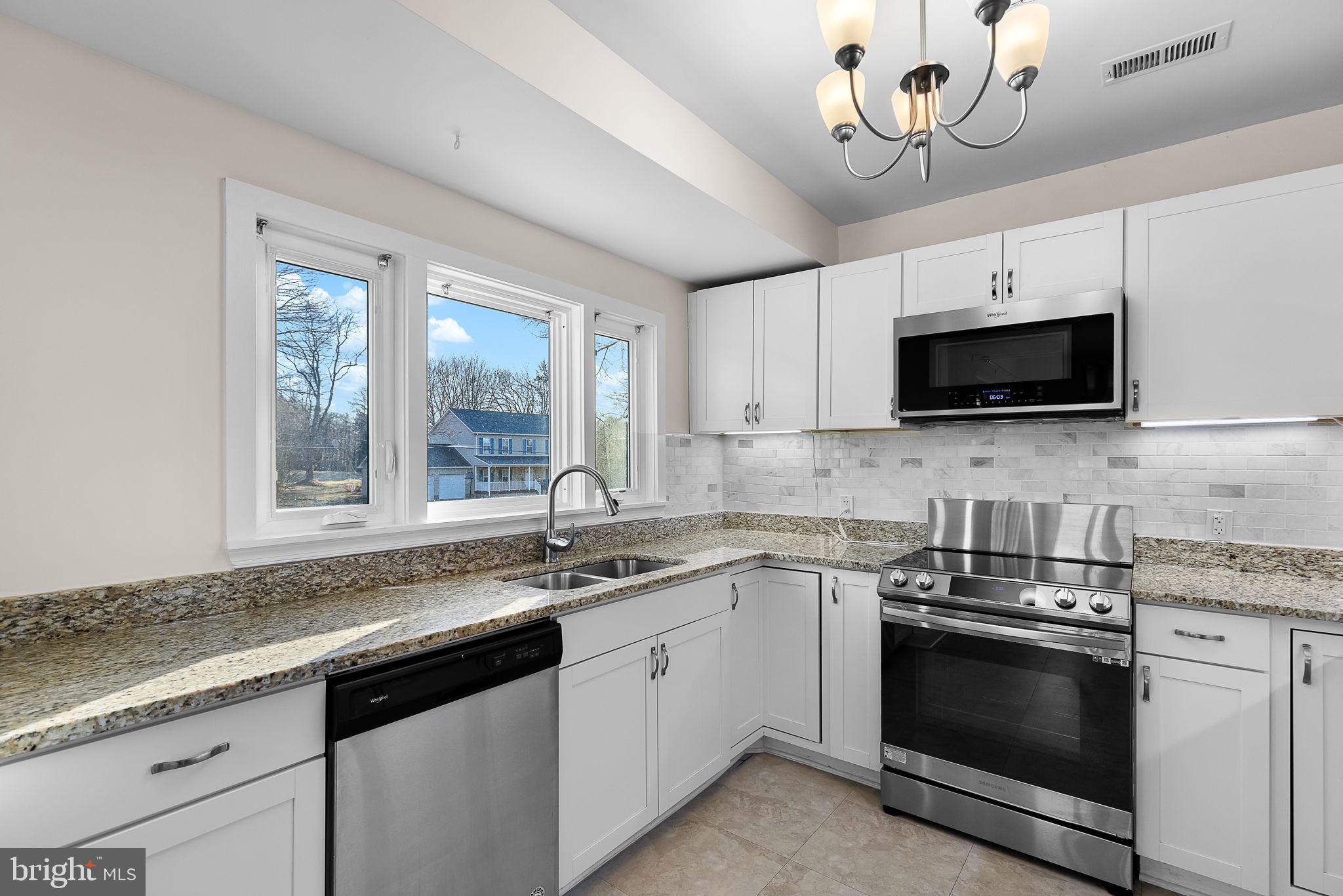 WARRENTON LAKES - Residential