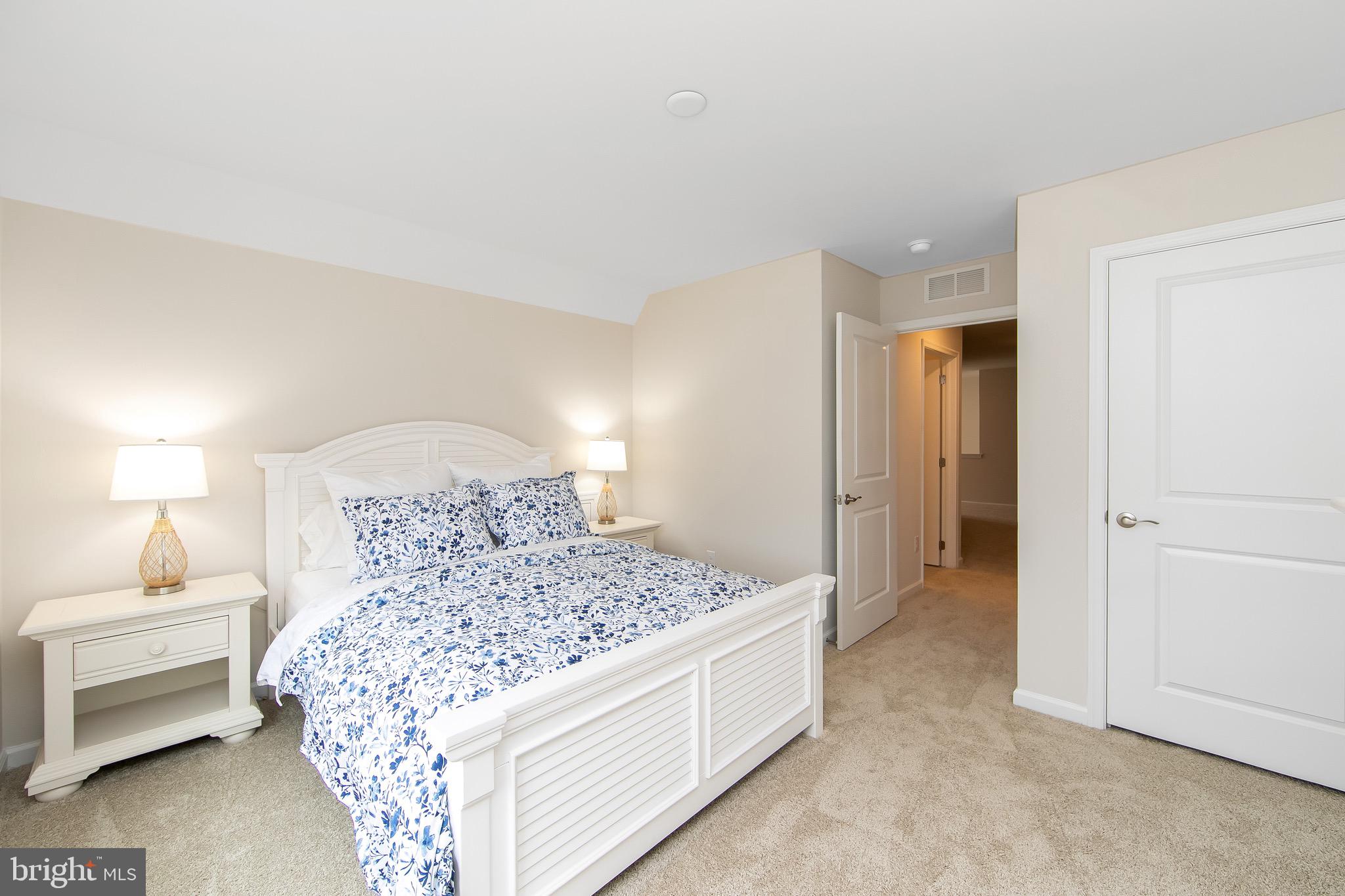 HARBOR PINES - Residential