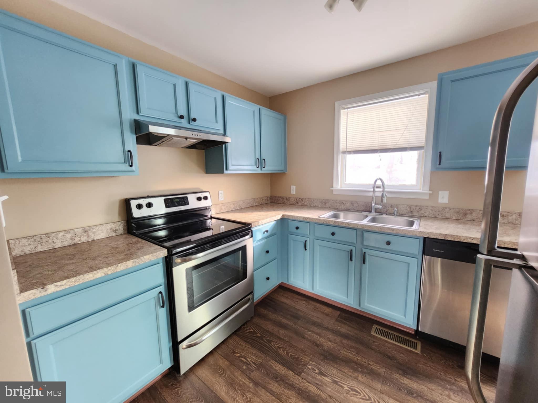 VILLAGE OF VALLEY GREEN - Residential