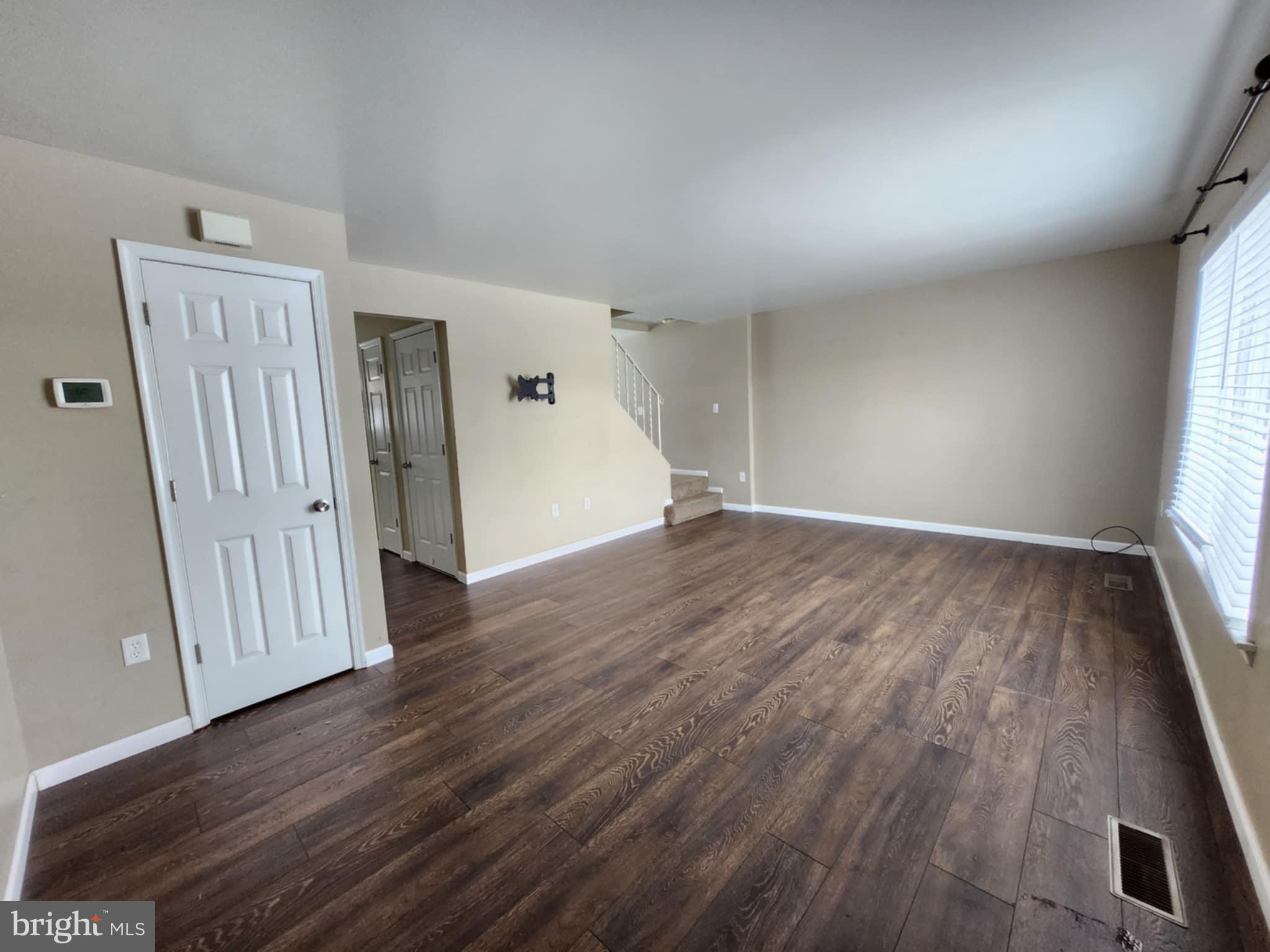 VILLAGE OF VALLEY GREEN - Residential