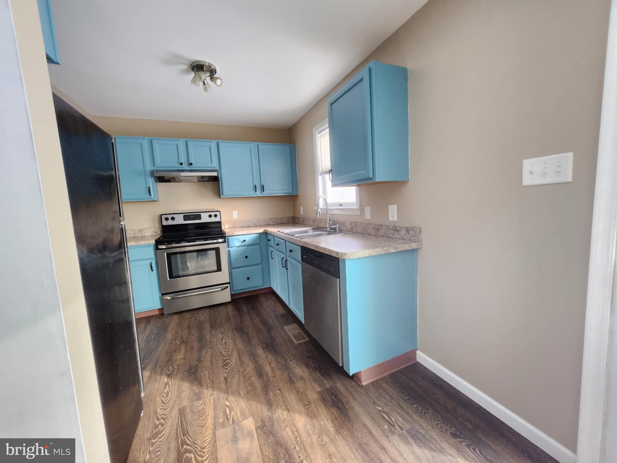 VILLAGE OF VALLEY GREEN - Residential