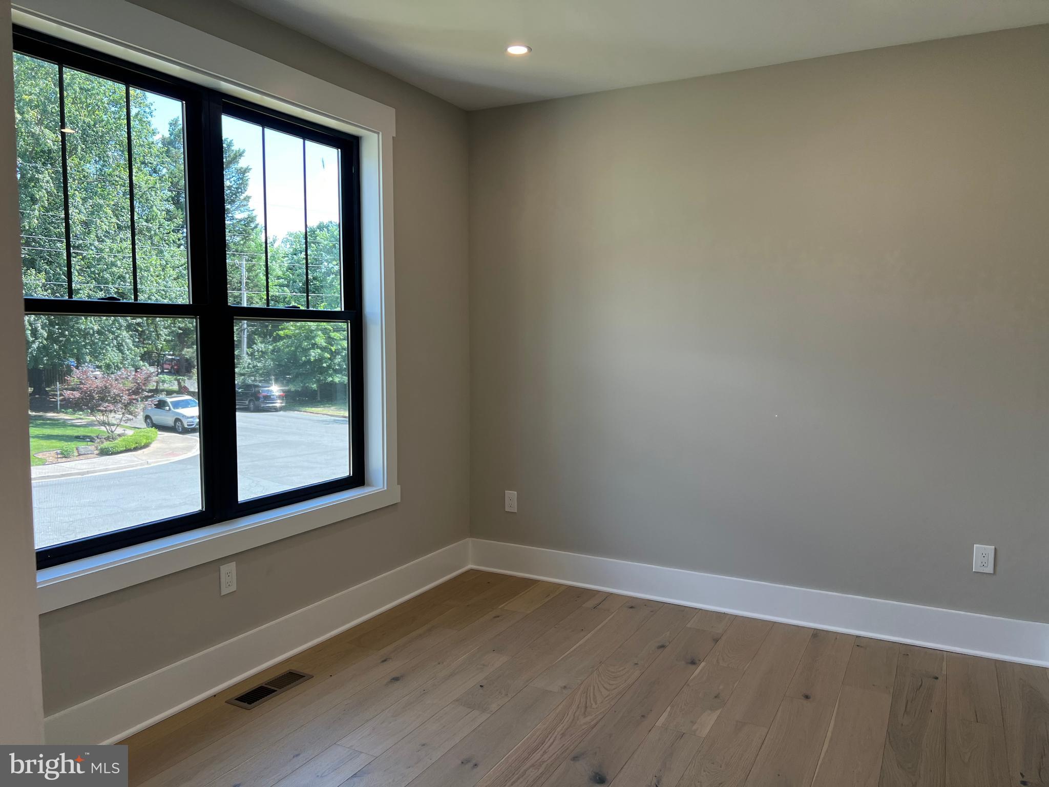 MOOREFIELD - Residential