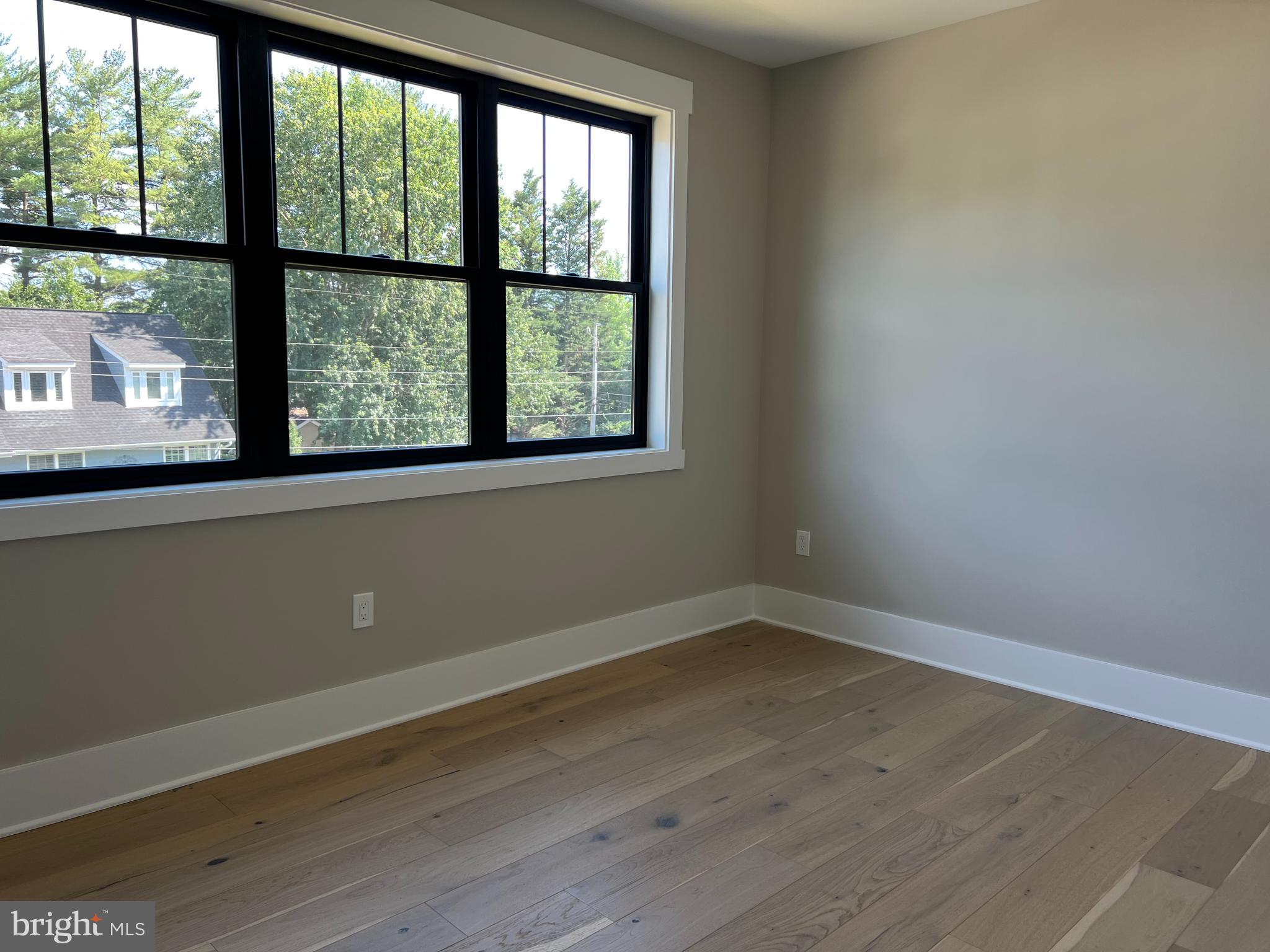 MOOREFIELD - Residential