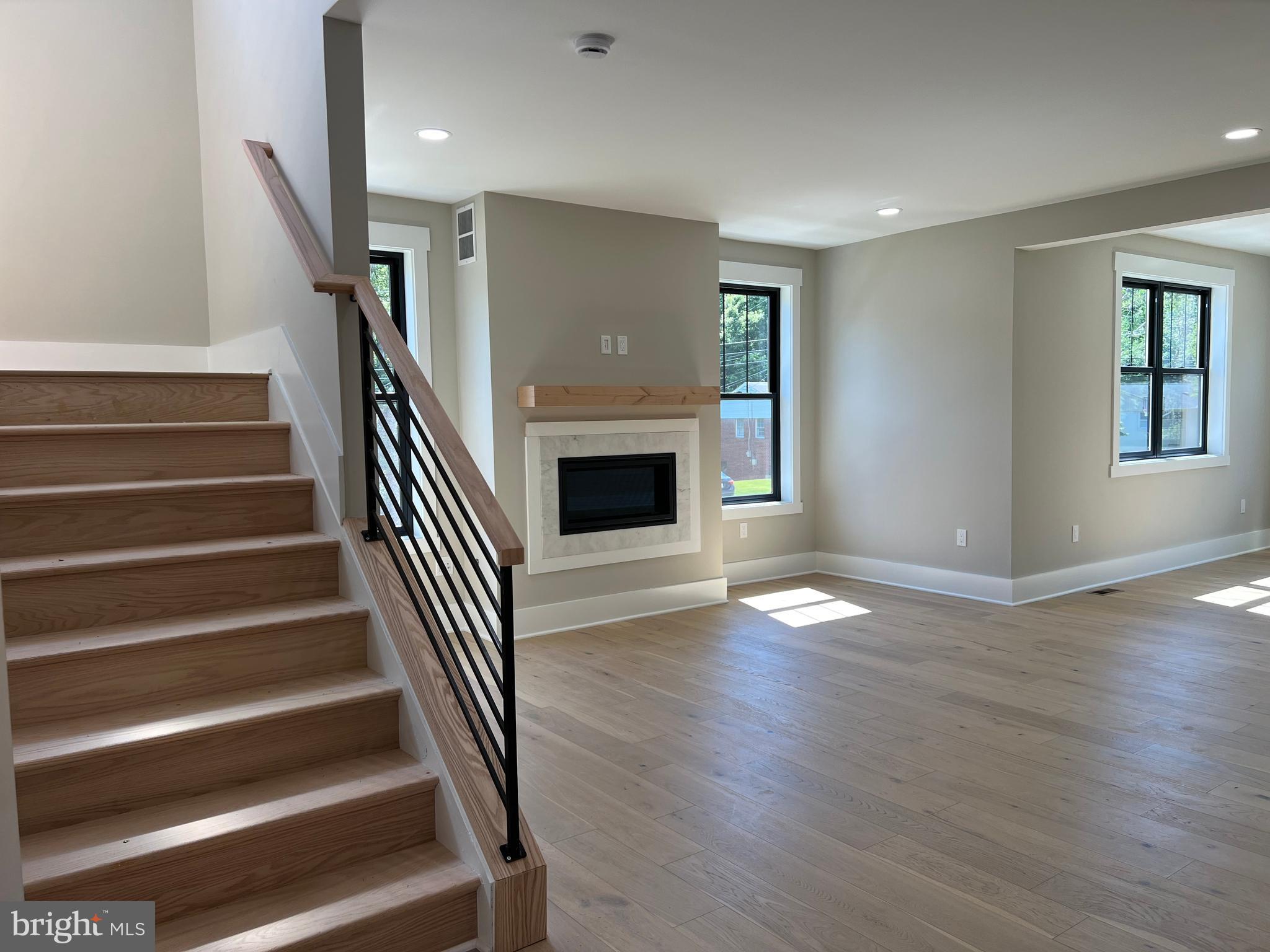 MOOREFIELD - Residential