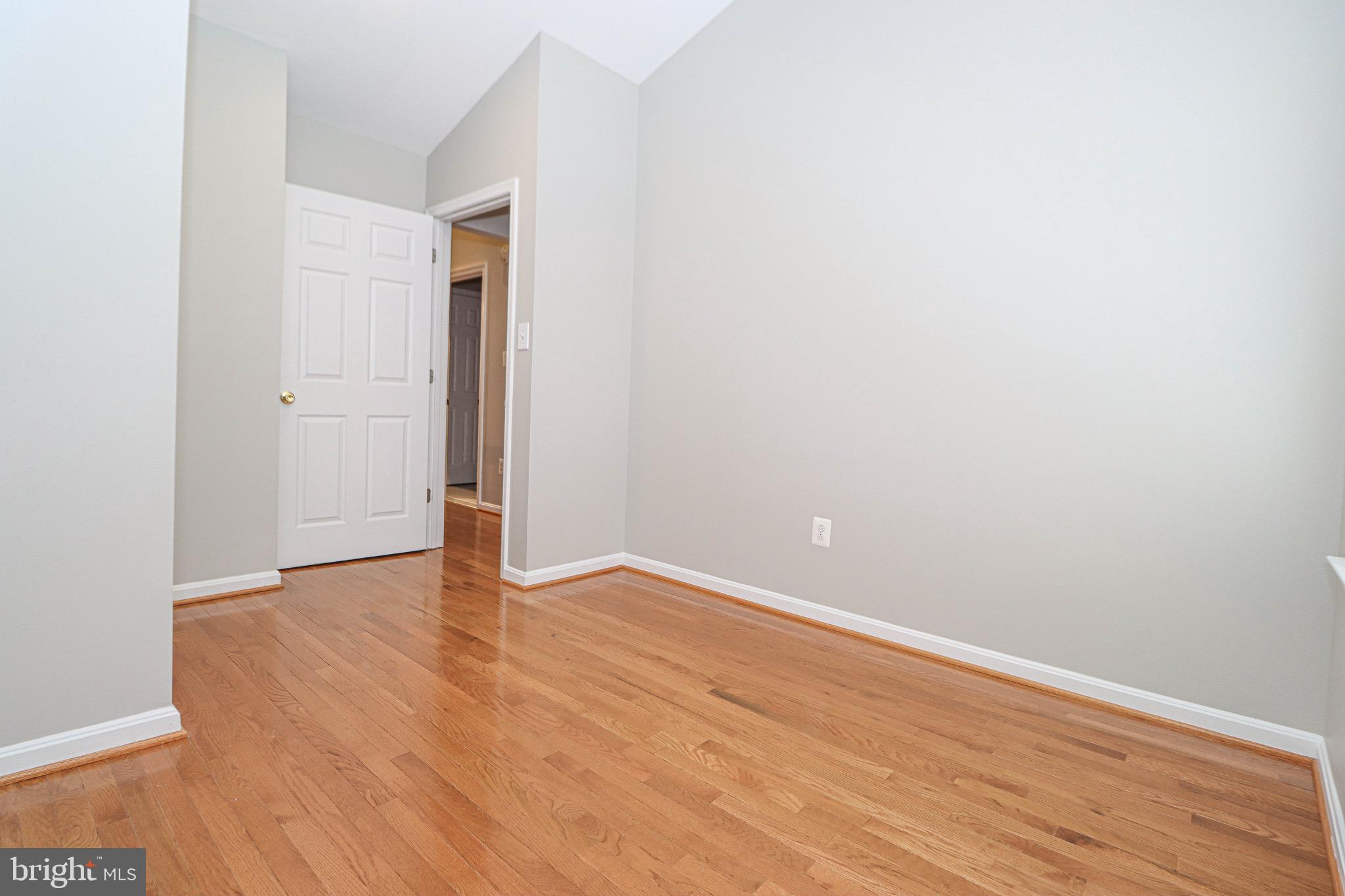 CROFTON MANOR - Residential