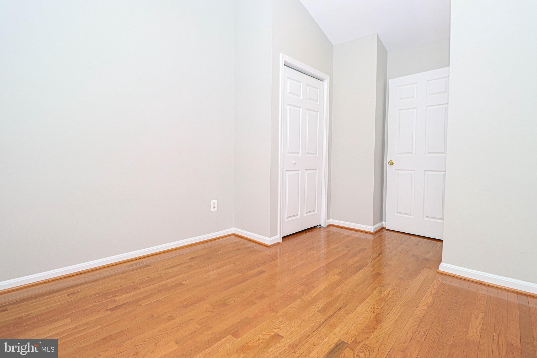 CROFTON MANOR - Residential