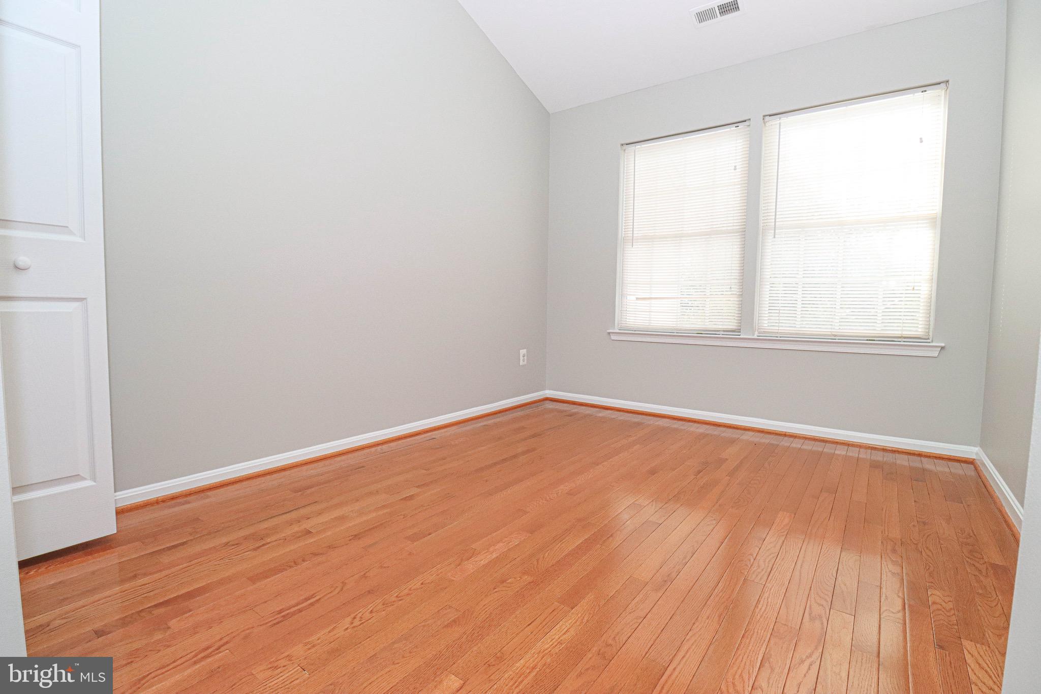 CROFTON MANOR - Residential