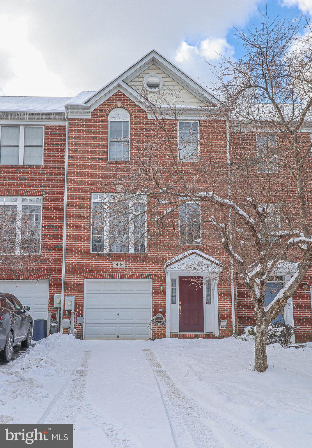 CROFTON MANOR - Residential