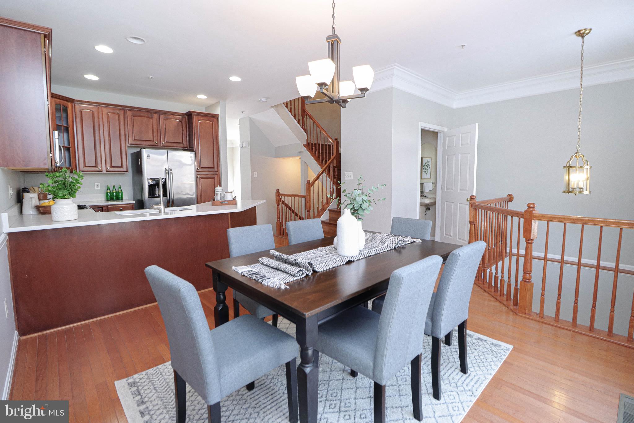 CROFTON MANOR - Residential