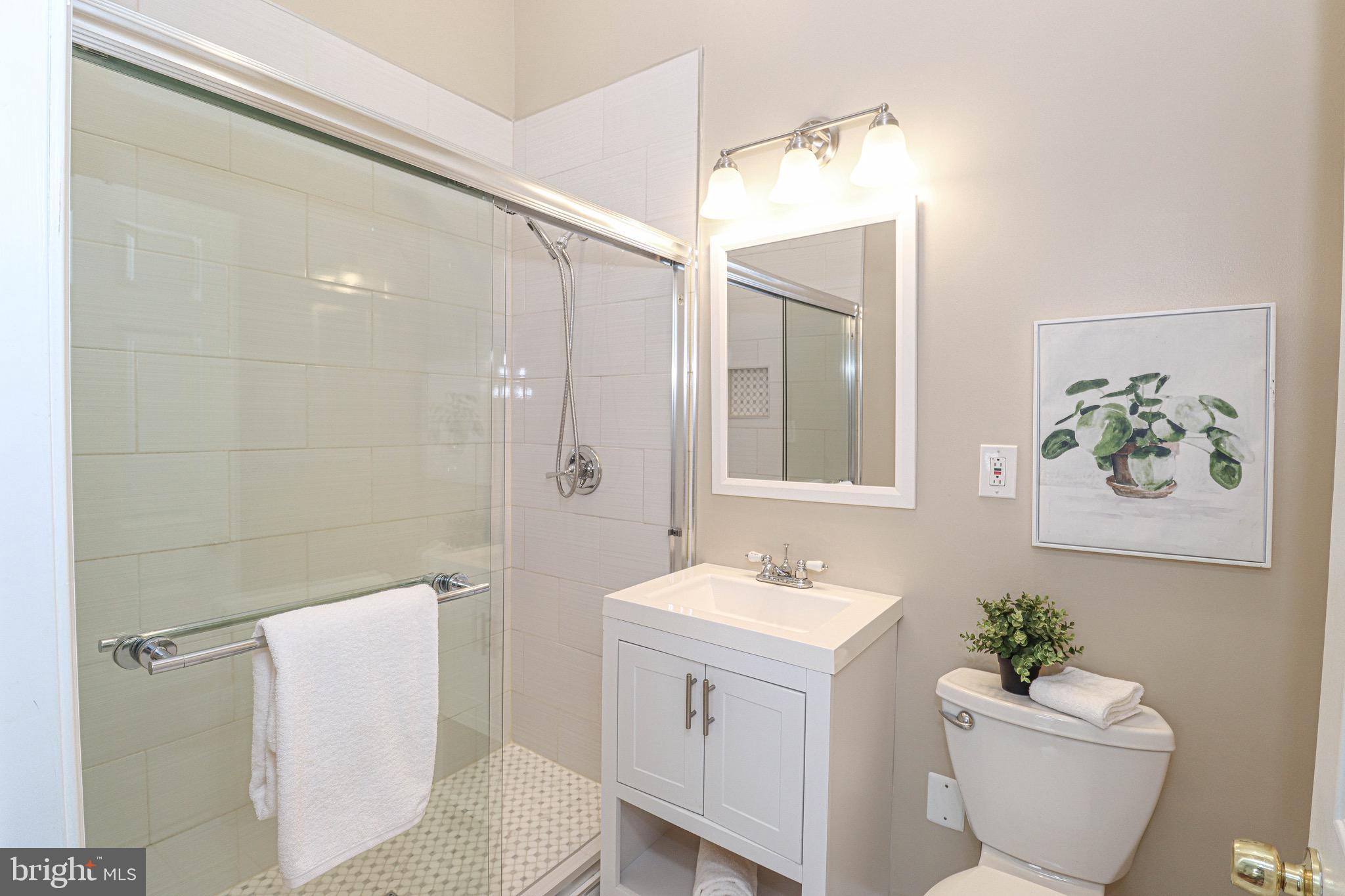 CROFTON MANOR - Residential