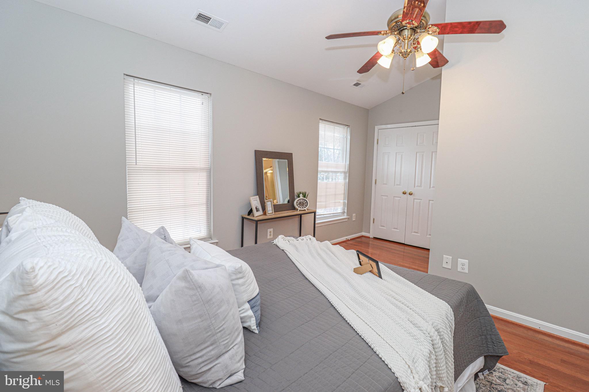 CROFTON MANOR - Residential