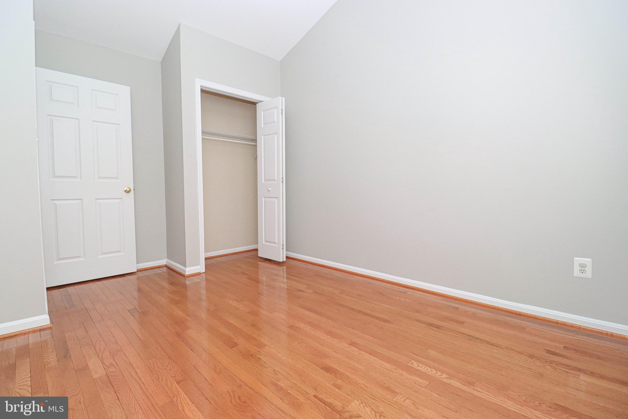 CROFTON MANOR - Residential