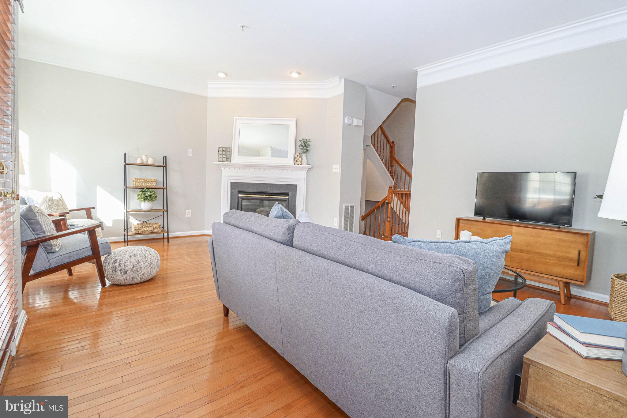 CROFTON MANOR - Residential