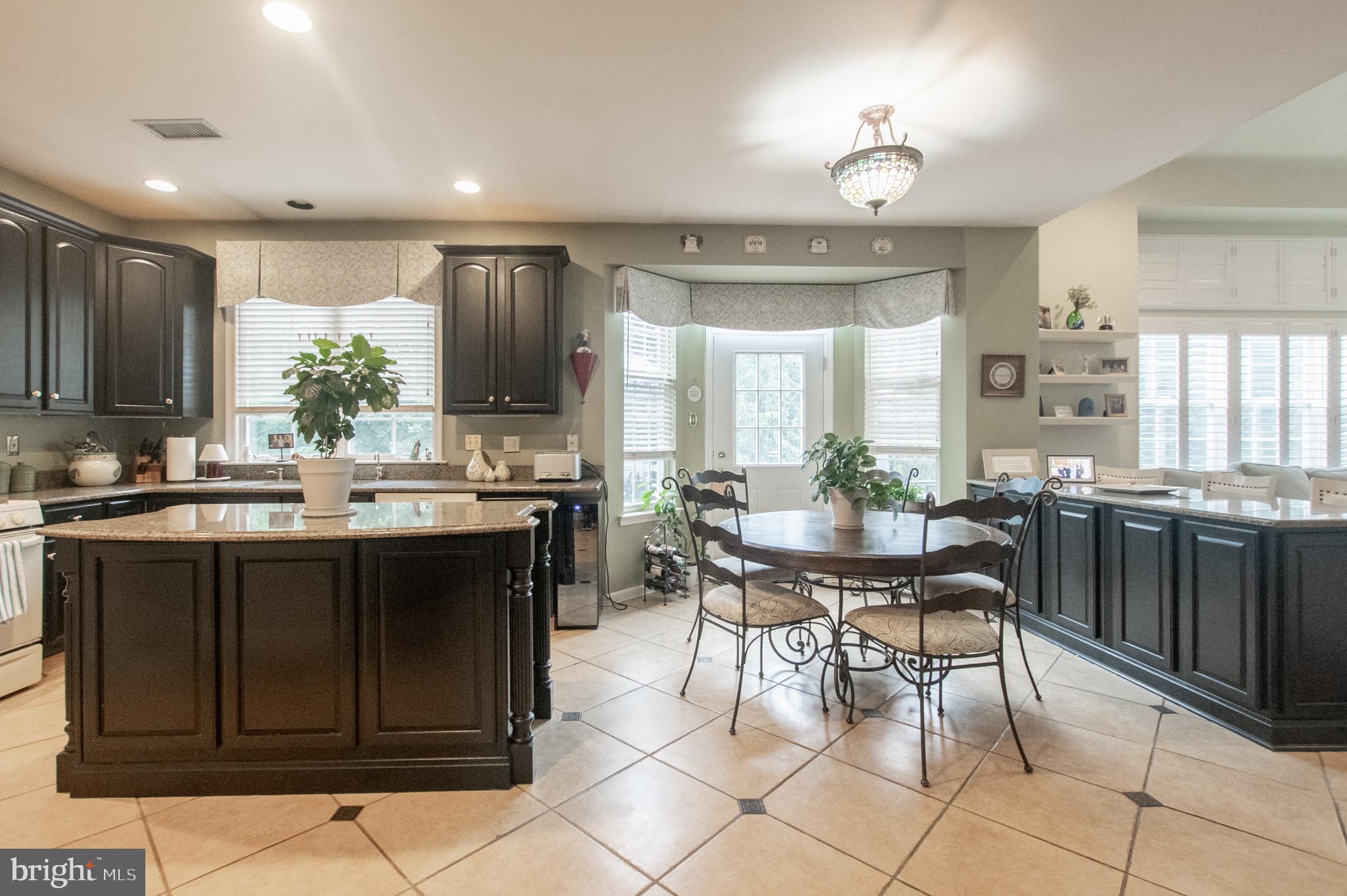 4 MARSHALL COURT