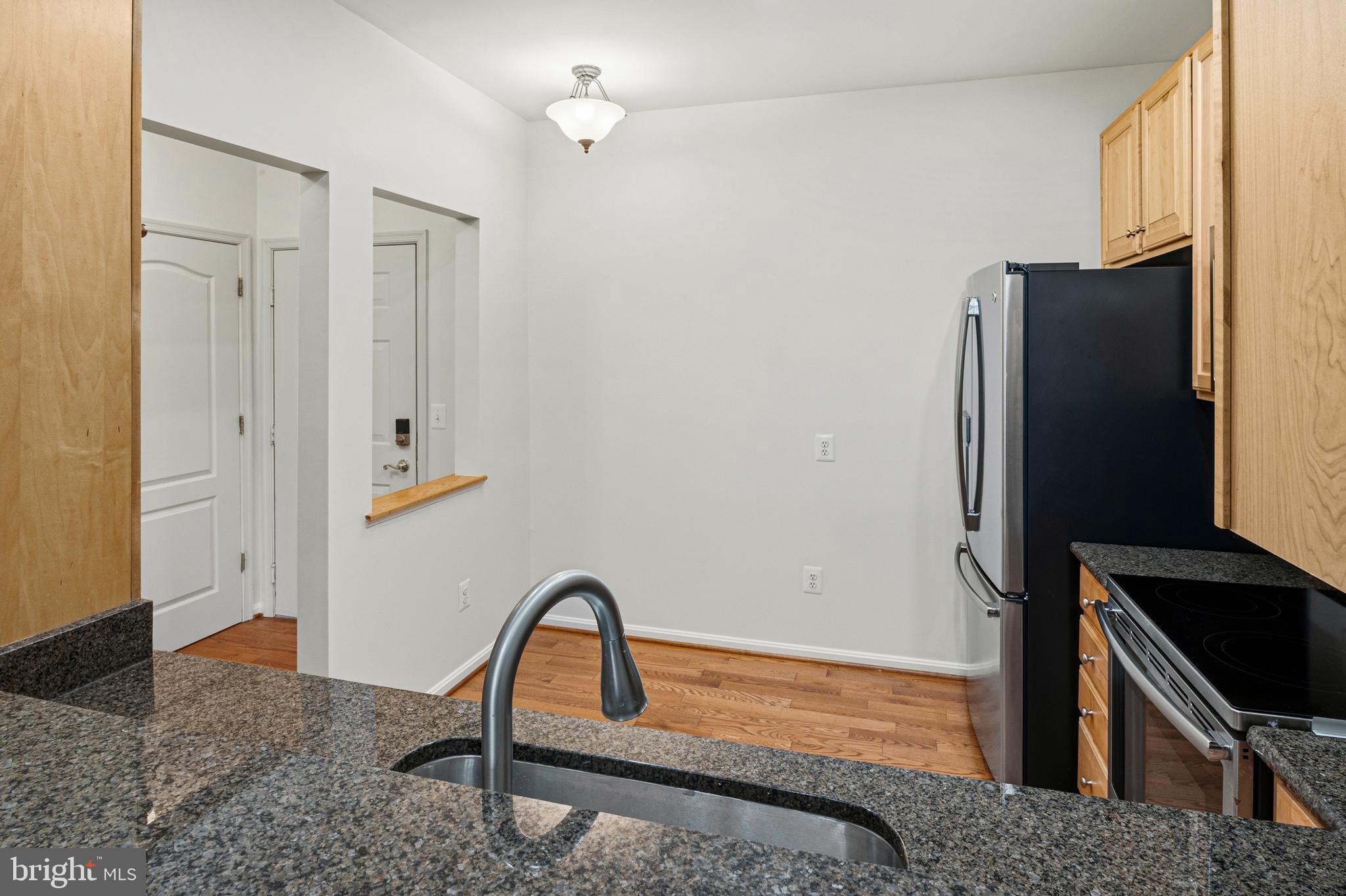 8601 ROAMING RIDGE WAY 304