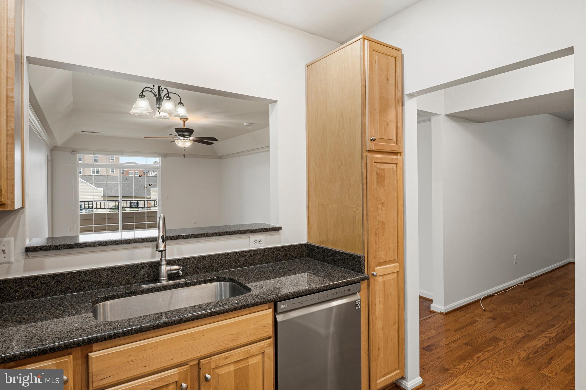 8601 ROAMING RIDGE WAY 304