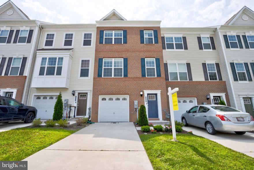 Great Opportunity to own in a beautiful newly constructed home, just 3 years old! This owner spared no expense!  Many upgrades- including a gourmet kitchen with large island in eat-in kitchen, granite countertops, high-end stainless-steel appliances, wood plank flooring.  Never worry about parking again, attached garage opens to spacious main level family room or home gym. Plenty of guest parking nearby. Don't Miss This! Make Your appointment today!