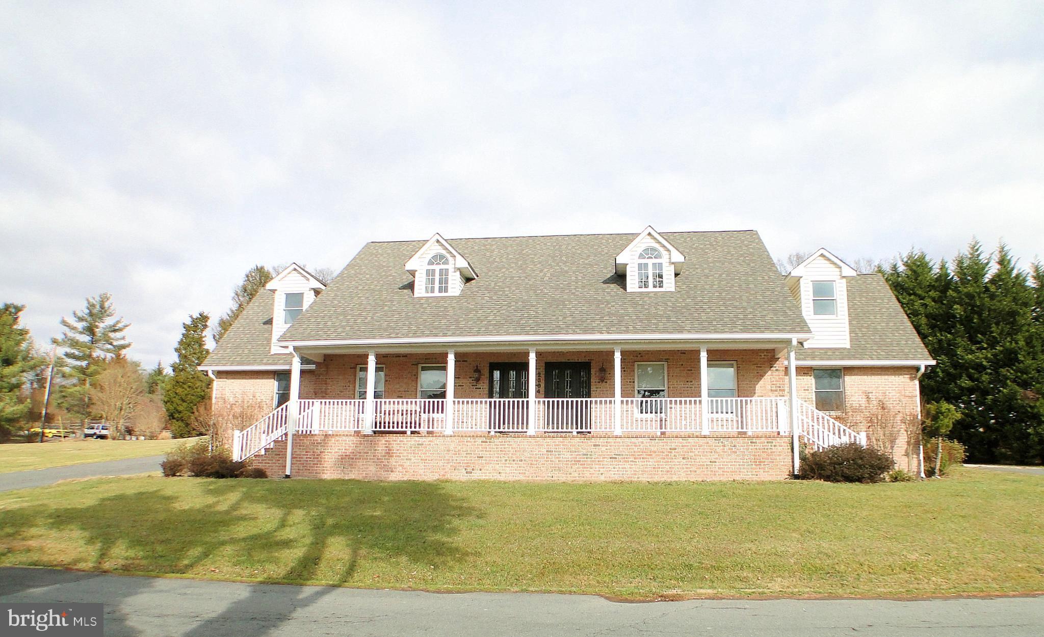 VAN BIBBER MANOR - Residential