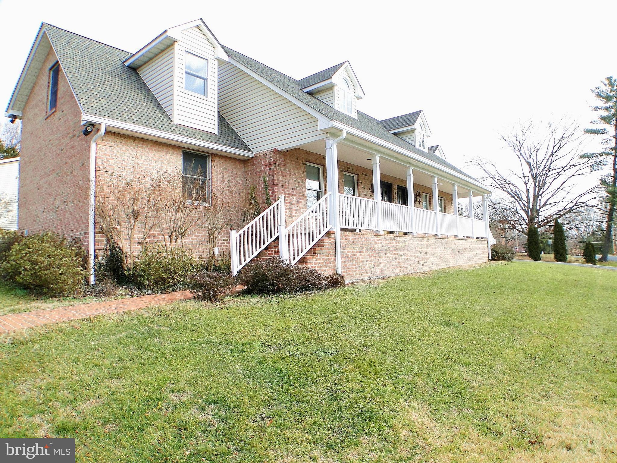 VAN BIBBER MANOR - Residential