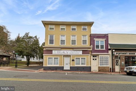 Photo of 45 High Street, MOUNT HOLLY, NJ 08060 (MLS # NJBL2107622)