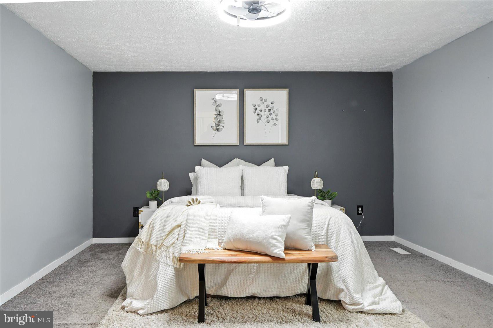 HILLCREST MANOR - Residential