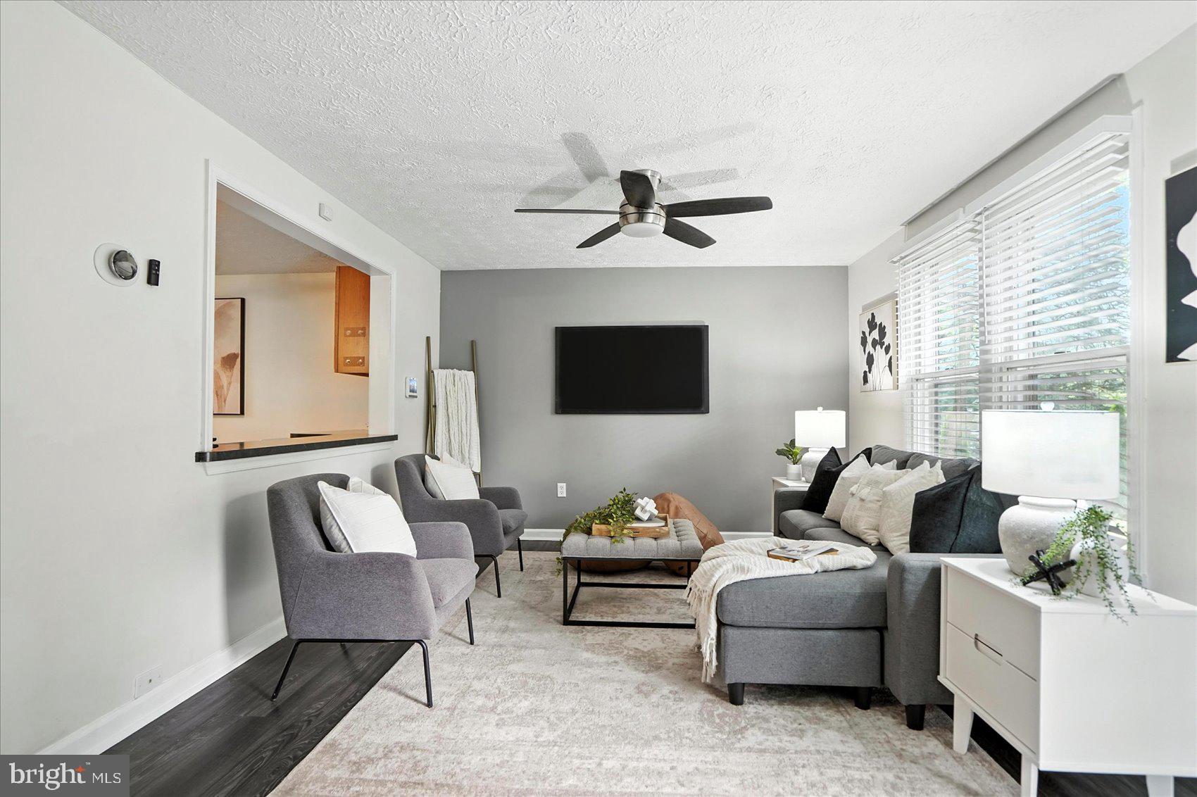 HILLCREST MANOR - Residential