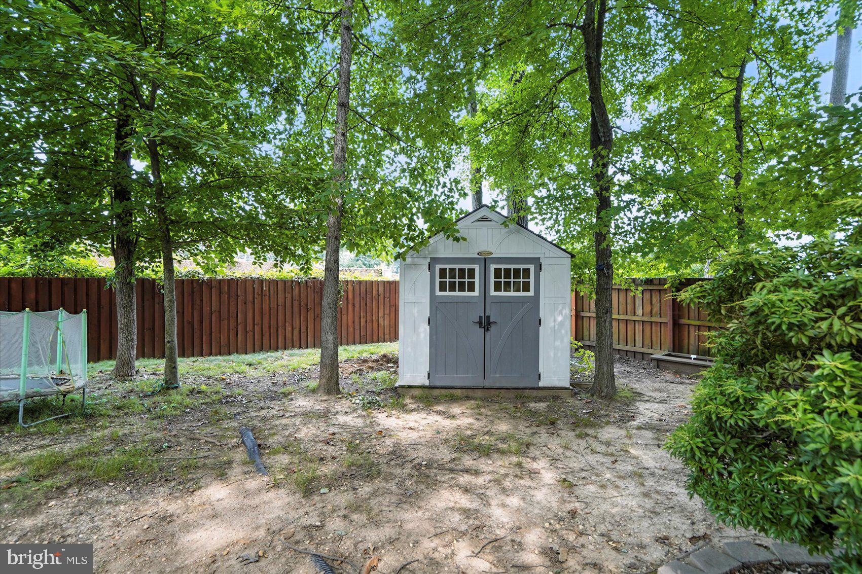 HILLCREST MANOR - Residential