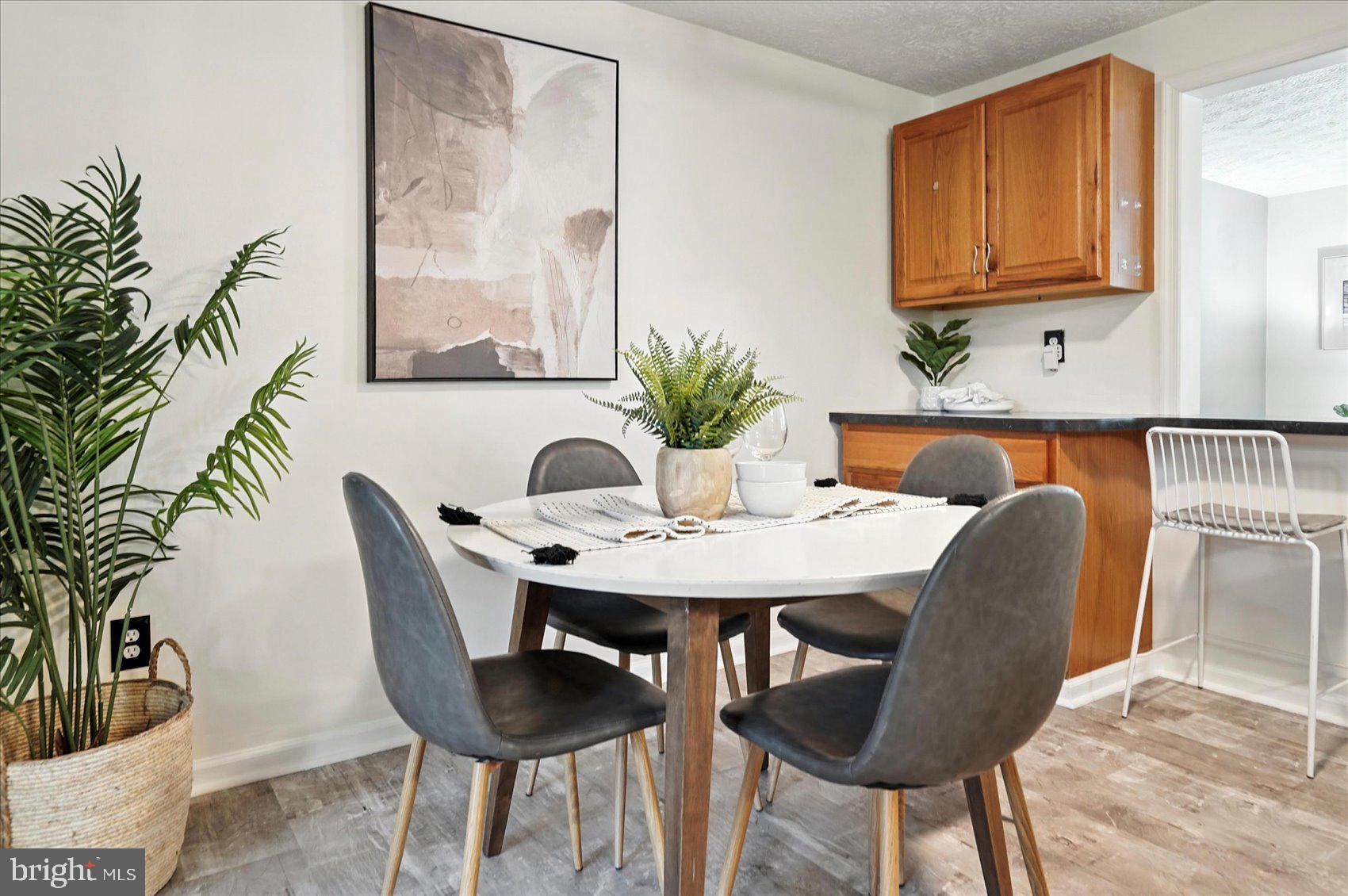 HILLCREST MANOR - Residential