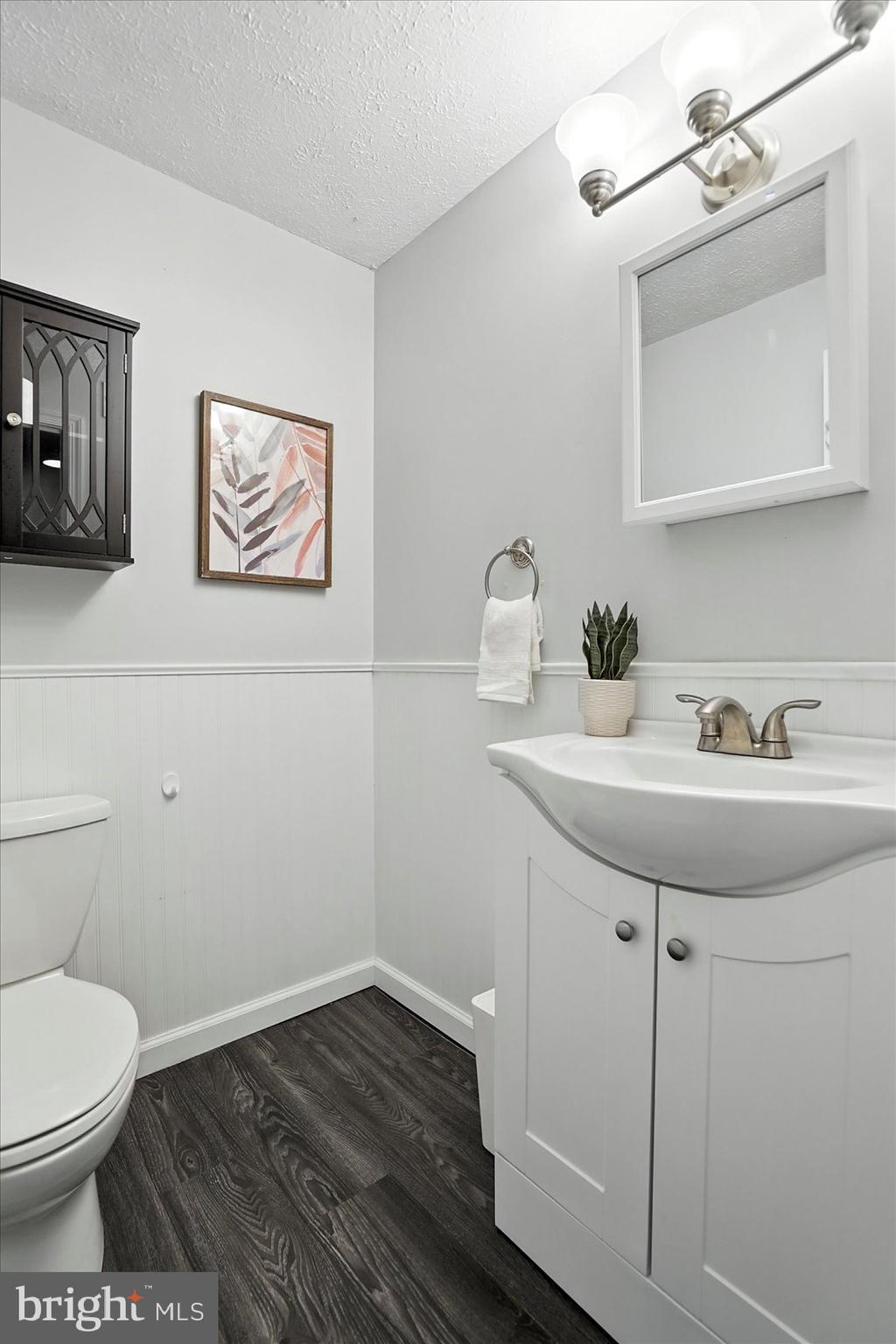 HILLCREST MANOR - Residential